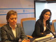 La Directora Xeral De Promoción Do Emprego, Amparo González, A La Derecha