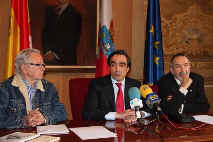 Presentación De La Cena De La Poesía