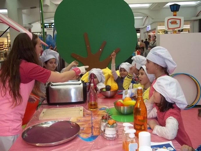 La Serire Infantil Lazy Town En El Centro Comercial Los Arcos