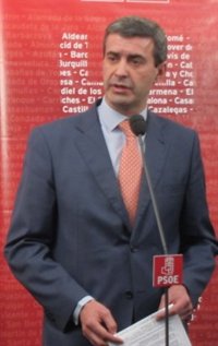 Gutiérrez ve "estupendo" que Moreno quiera ser candidata en Talavera