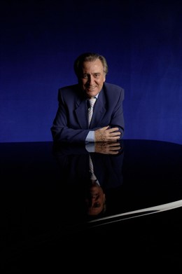 El cantante Manolo Escobar