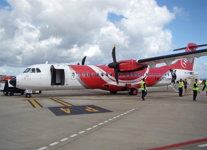 Avión De La Aerolínea Helitt