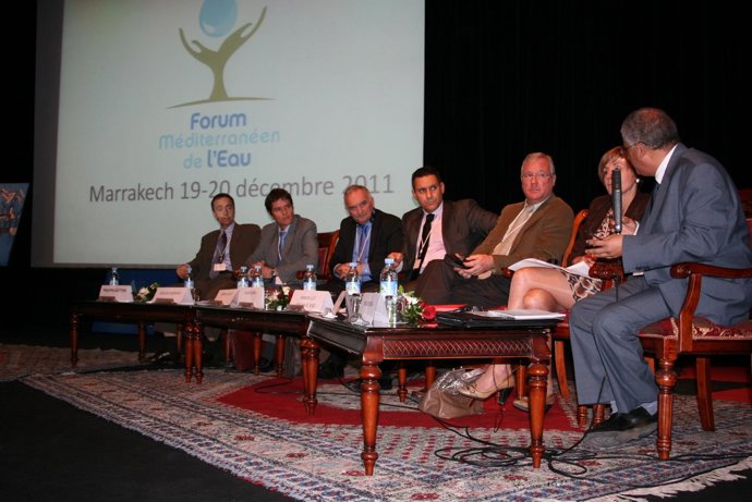 Valcárcel Participa En Una Mesa Sobre Gobernanza Del Agua 