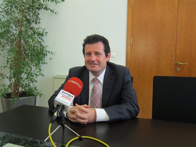 El Vicepresidente De La Generalitat, José Císcar