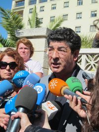 Valderas se siente "ganador" del debate ante la gente que quiere representar