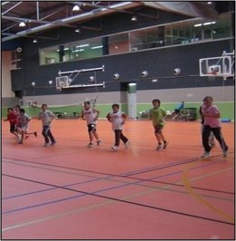 Niños Haciendo Deporte