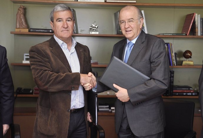 Martínez Y Egea Firman El Acuerdo