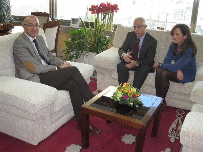 Reunión De Ruiz Medrano Con Auroelio Miras