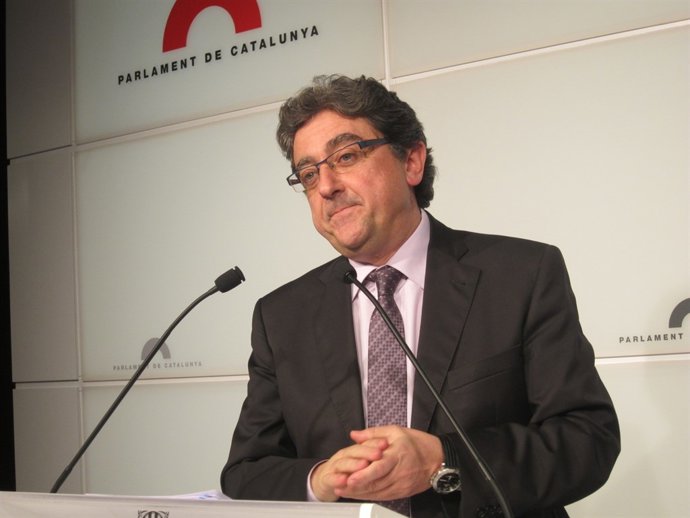 El Portavoz Del PP En El Parlament, Enric Millo