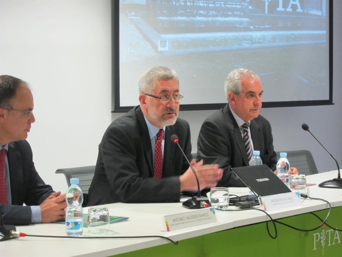 El Consejero Andaluz De Economía, Antonio Ávila 