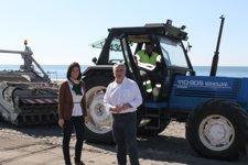 El Alcalde De Torrox, Francisco Muñoz, Y La Edil De Turismo, Maria Nieve Ramírez