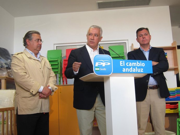 Arenas, En Un Acto En Tomares (Sevilla), Con Zoido Y Sanz