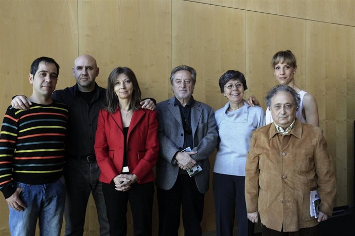 Mercedez Lezcano Y El Elenco De 'Extraño Anuncio'