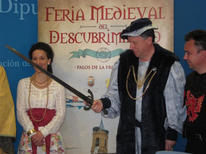 El Alcalde De Palos, Carmelo Romero, Presenta La XII Feria Medieval. 