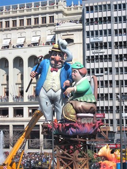 Falla Del Ayuntamiento