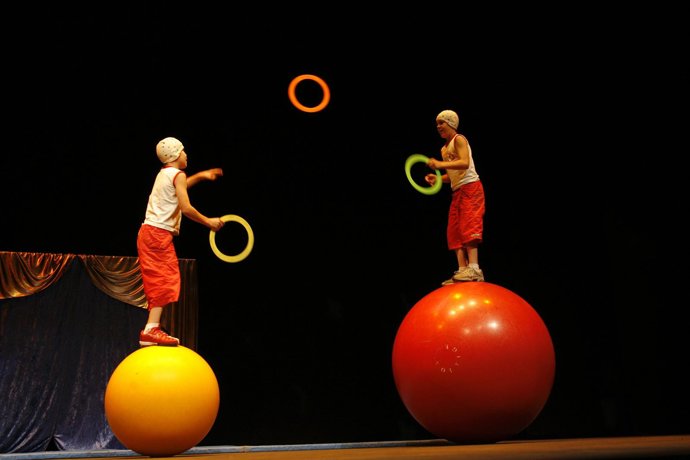 Escuela Municipal De Circo  