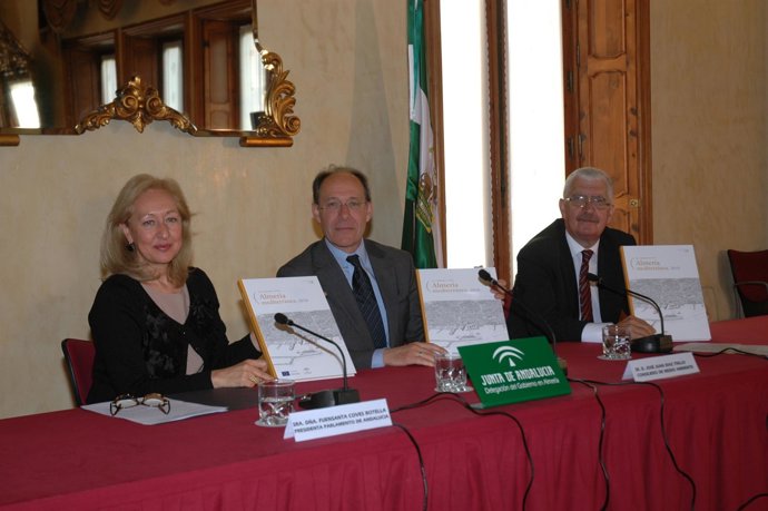 Díaz Trillo Presenta El Cuarto Libro De La Serie En Almería