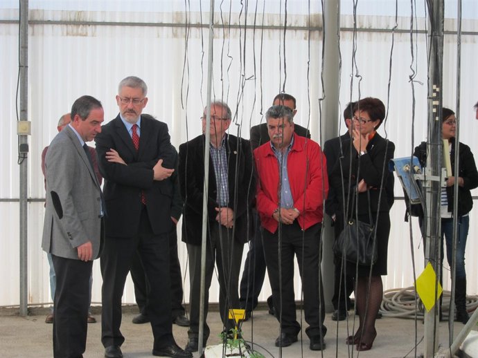 Antonio Avila Visita Novedades Agrícolas 