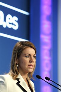 PSOE dice que la campaña de Cospedal en Asturias vulnera su obligación legal de dedicación absoluta a C-LM