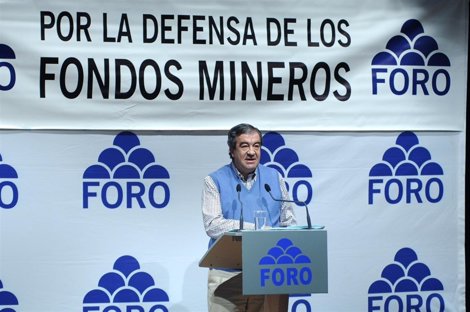 Cascos, Durante Su Discurso En Pola De Laviana.