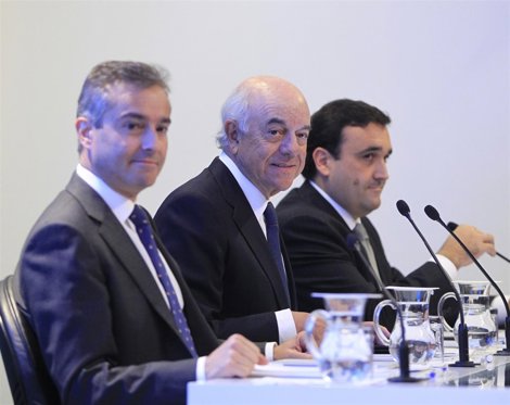 Francisco González, Presidente Del BBVA Y El Consejero Delegado, Angel Cano.