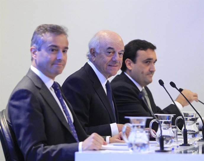 Francisco González, Presidente Del BBVA Y El Consejero Delegado, Angel Cano.