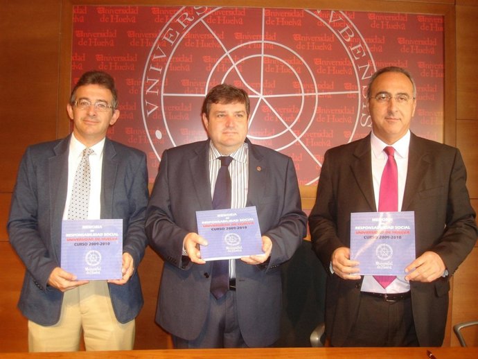 El Rector De La UHU, Francisco J.Martínez. 