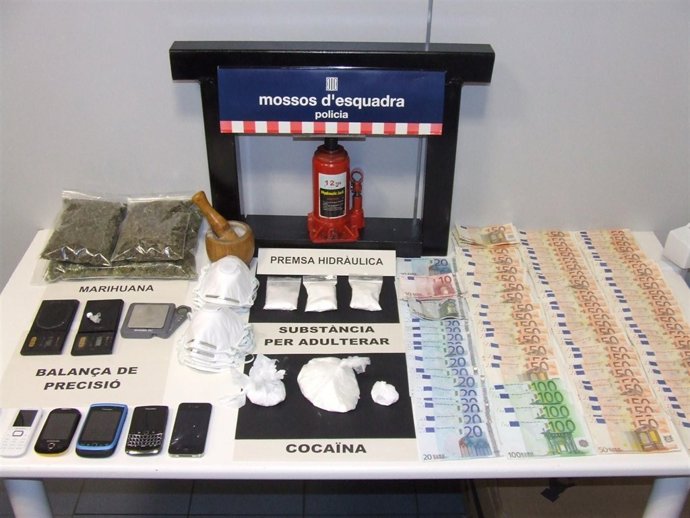 Material Intervenido Por Los Mossos En Lleida