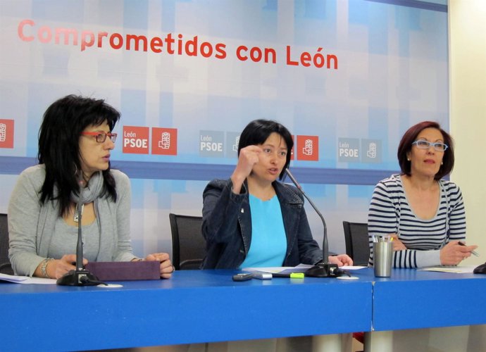 Las Procuradoras Ángela Marqués, Teresa Gutiérrez Y Ana María Da Silva