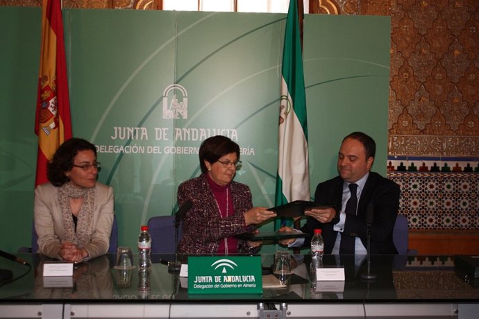 Más Fotos De Consejera Obras Públicas