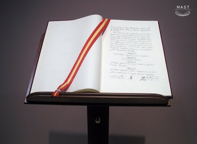 Copia De La Constitución De 1812