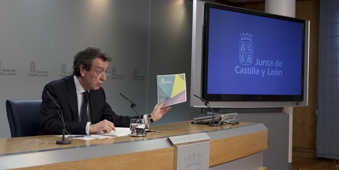 El Consejero De La Presidencia Y Portavoz De La Junta De Castilla Y León, José A