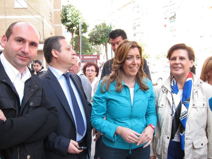 La Secretaria De Organización Del PSOE-A; Susana Díaz, Con Rosa Torres 