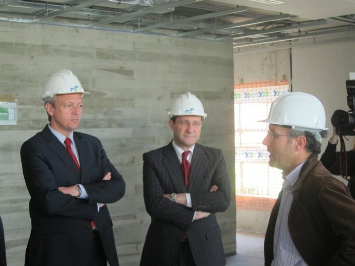 Visita De Alfonso Rueda Y Gerardo Conde Roa A Los Nuevos Juzgados