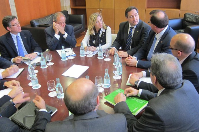 Ortega Y Otros Consellers En La Reunión Del Gabinete De Crisis De Incendios