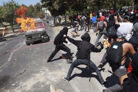 Protesta Estudiantil En Chile