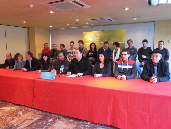 Rueda De Prensa De La Izquierda Abertzale, Con Pernando Barrena Y Txelui Moreno.