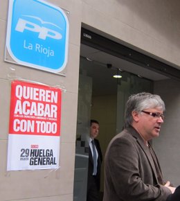 El Secretario General PP La Rioja Carlos Cuevas Y Secretario CCOO Koldo González