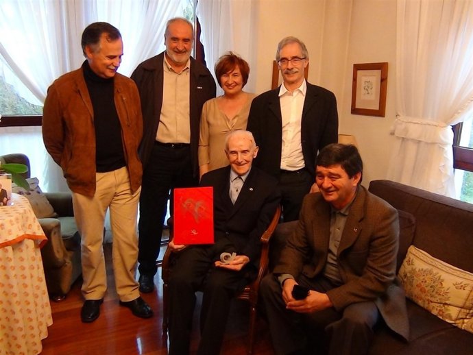 Homenaje A Bartolomé Arriola. 