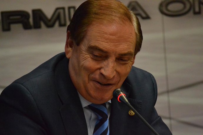 Carlos Gracia HRT Escuderia