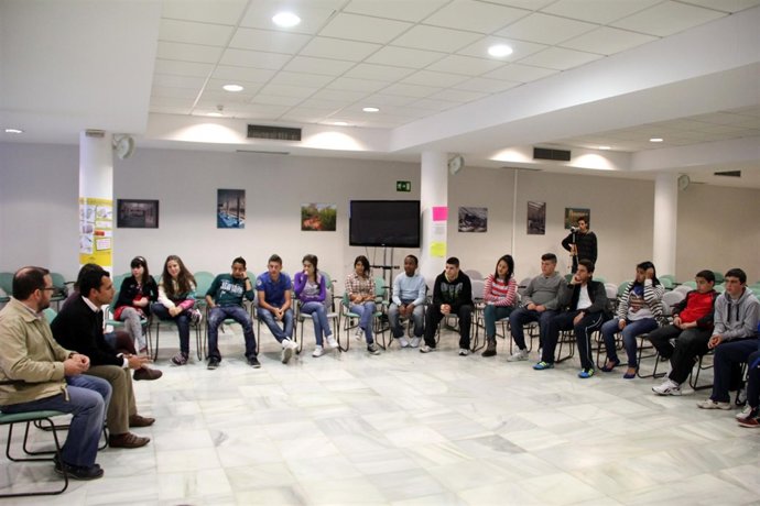 Curso De Formación Para Jóvenes Del IAJ