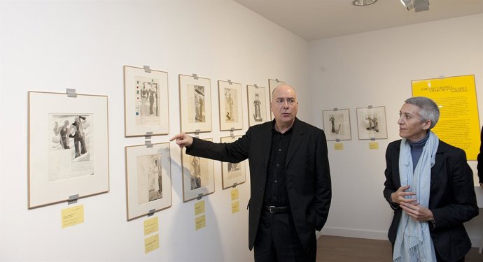 Exposición En El Museo.