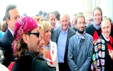 Pajín, Valenciano, Alarte, Calabuig Y Broseta Con Algunos Valencianos