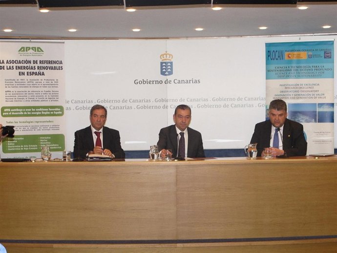 Roberto Leal, Paulino Rivero Y Joaquín Hernández