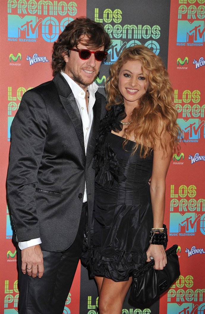 Paulina Rubio Y Colate En Un Photocall
