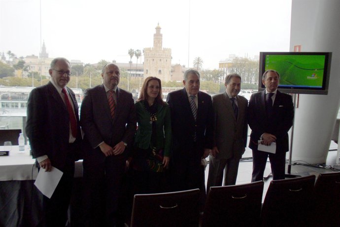 Los Empresarios Demandan Una 'Sevilla De Flamenco'