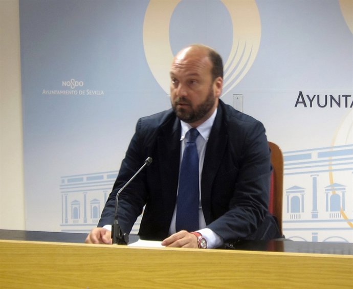 El Portavoz Del Equipo De Gobierno Del Ayuntamiento De Sevilla, Francisco Pérez