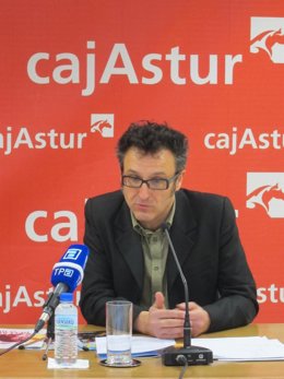 José Luis Cienfuegos, En Rueda De Prensa