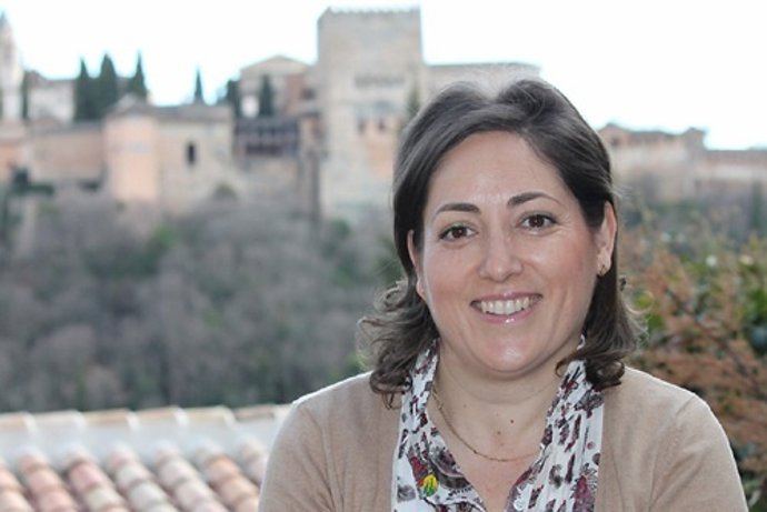 La Candidata De IU Por Granada Mª Carmen Pérez