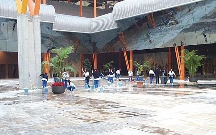 Trabajadoras De Limposam